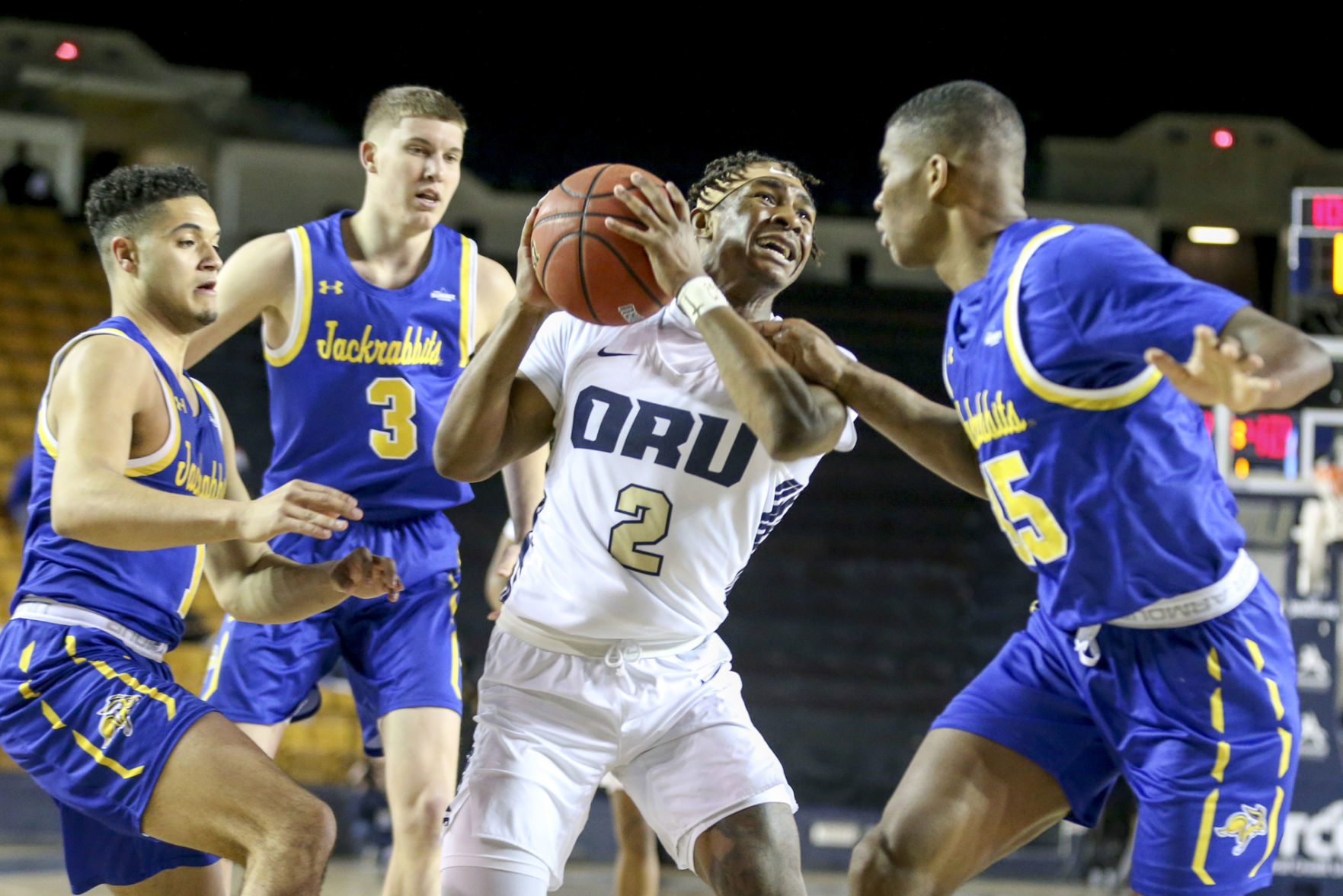 Oral Roberts Golden Eagles vs South Dakota State Jackrabbits